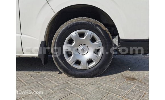 Ra Imported Toyota Hiace funfun Ọkọ̀ in Import - Dubai ni Ashanti Ra Imported Toyota Hiace funfun Ọkọ̀ in Import - Dubai ni Ashanti