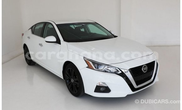 Sayi Imported Nissan Altima White Mota in Import - Dubai a Ashanti Sayi Imported Nissan Altima White Mota in Import - Dubai a Ashanti