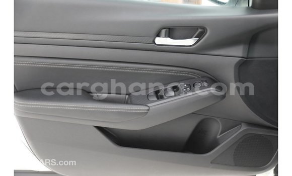 Sayi Imported Nissan Altima White Mota in Import - Dubai a Ashanti Sayi Imported Nissan Altima White Mota in Import - Dubai a Ashanti