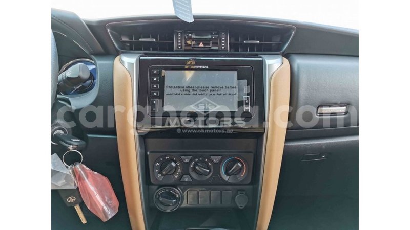 Big with watermark toyota fortuner ashanti import dubai 17285