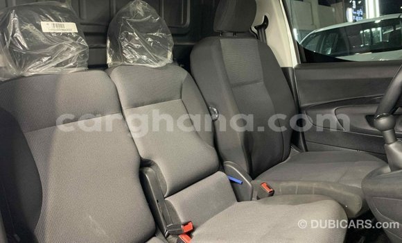 Sayi Imported Peugeot Partner White Mota in Import - Dubai a Ashanti Sayi Imported Peugeot Partner White Mota in Import - Dubai a Ashanti