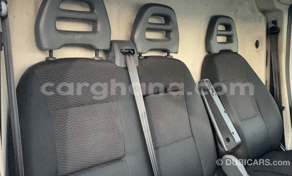 Ra Imported Peugeot 201 funfun Ọkọ̀ in Import - Dubai ni Ashanti Ra Imported Peugeot 201 funfun Ọkọ̀ in Import - Dubai ni Ashanti