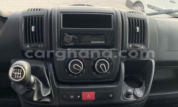Ra Imported Peugeot 201 funfun Ọkọ̀ in Import - Dubai ni Ashanti Ra Imported Peugeot 201 funfun Ọkọ̀ in Import - Dubai ni Ashanti