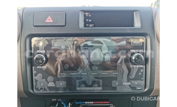 Ra Imported Toyota Land Cruiser funfun Ọkọ̀ in Import - Dubai ni Ashanti Ra Imported Toyota Land Cruiser funfun Ọkọ̀ in Import - Dubai ni Ashanti