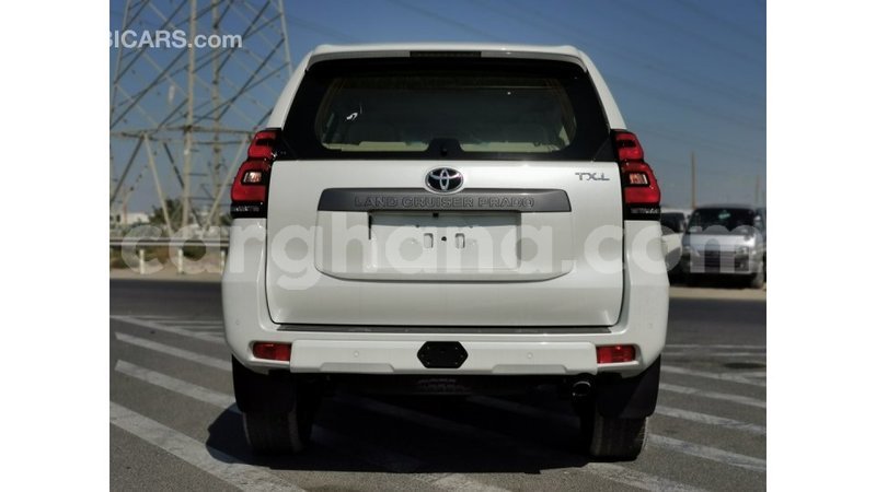 Big with watermark toyota prado ashanti import dubai 17317