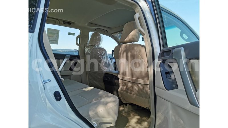 Big with watermark toyota prado ashanti import dubai 17317