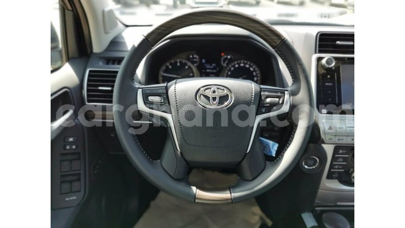 Big with watermark toyota prado ashanti import dubai 17319