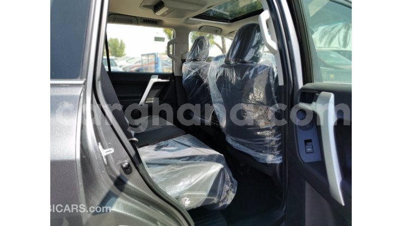 Big with watermark toyota prado ashanti import dubai 17319