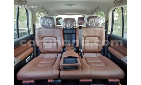 Buy Import Toyota Land Cruiser White Car in Import - Dubai in Ashanti Buy Import Toyota Land Cruiser White Car in Import - Dubai in Ashanti