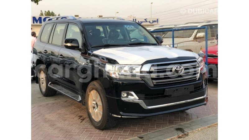 Big with watermark toyota land cruiser ashanti import dubai 17332