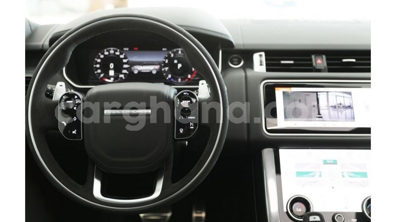 Big with watermark land rover range rover ashanti import dubai 17363