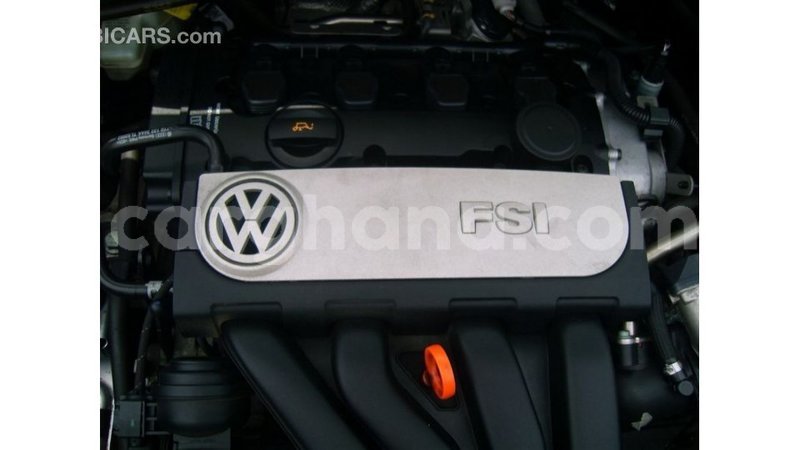 Big with watermark volkswagen touran ashanti import dubai 17372