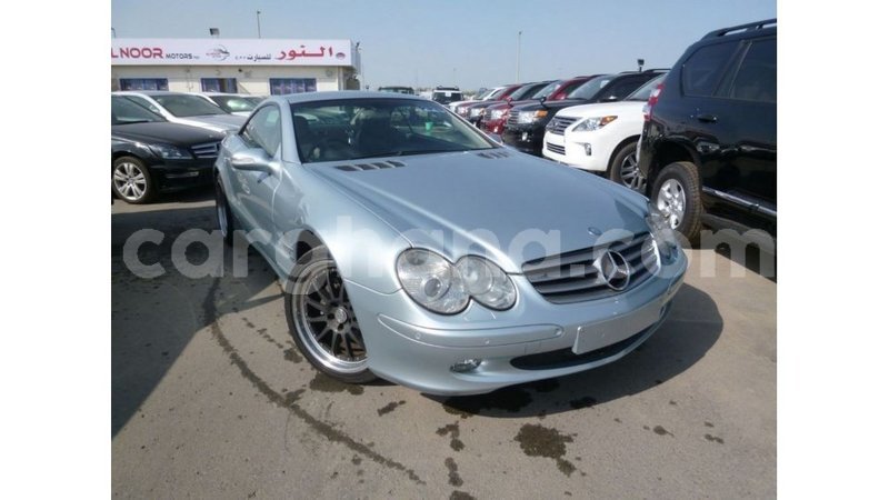 Big with watermark mercedes benz a200 ashanti import dubai 17373