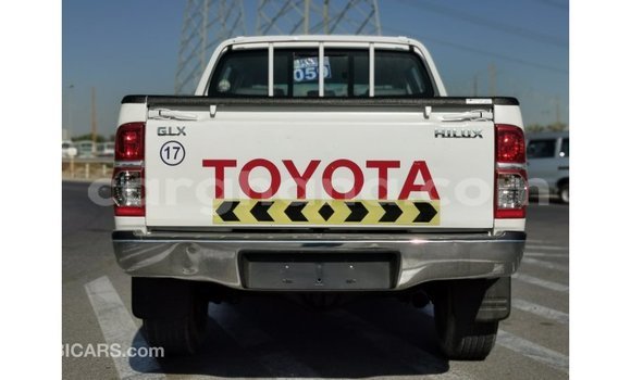 Buy Import Toyota Hilux White Car in Import - Dubai in Ashanti Buy Import Toyota Hilux White Car in Import - Dubai in Ashanti