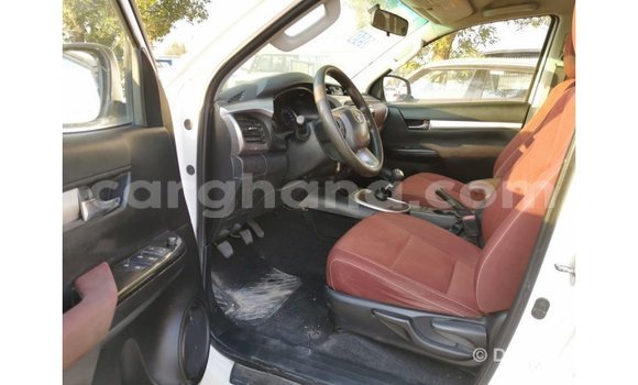 Buy Import Toyota Hilux White Car in Import - Dubai in Ashanti Buy Import Toyota Hilux White Car in Import - Dubai in Ashanti