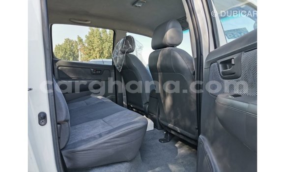 Buy Import Toyota Hilux White Car in Import - Dubai in Ashanti Buy Import Toyota Hilux White Car in Import - Dubai in Ashanti