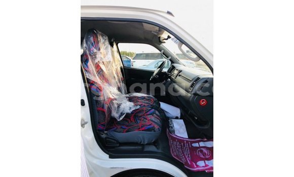 Sayi Imported Toyota Hiace White Mota in Import - Dubai a Ashanti Sayi Imported Toyota Hiace White Mota in Import - Dubai a Ashanti