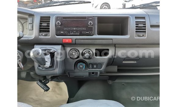 Sayi Imported Toyota Hiace White Mota in Import - Dubai a Ashanti Sayi Imported Toyota Hiace White Mota in Import - Dubai a Ashanti