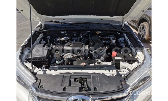 Buy Import Toyota Hilux White Car in Import - Dubai in Ashanti Buy Import Toyota Hilux White Car in Import - Dubai in Ashanti