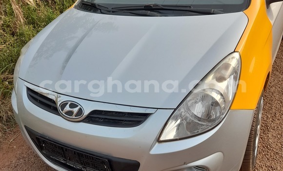 Ra Àlòkù Hyundai i20 Silver Ọkọ̀ in Accra ni Greater Accra