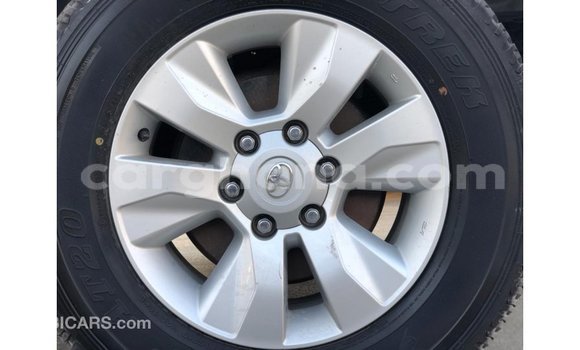 Ra Imported Toyota Hilux funfun Ọkọ̀ in Import - Dubai ni Ashanti Ra Imported Toyota Hilux funfun Ọkọ̀ in Import - Dubai ni Ashanti