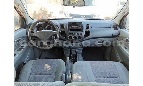 Sayi Imported Toyota Hilux White Mota in Import - Dubai a Ashanti Sayi Imported Toyota Hilux White Mota in Import - Dubai a Ashanti