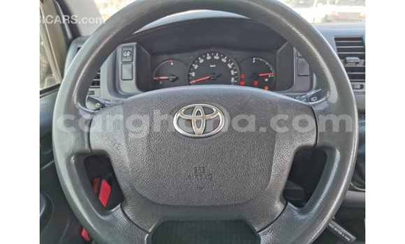 Buy Import Toyota Hiace White Car in Import - Dubai in Ashanti Buy Import Toyota Hiace White Car in Import - Dubai in Ashanti