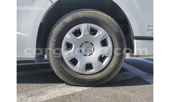 Buy Import Toyota Hiace White Car in Import - Dubai in Ashanti Buy Import Toyota Hiace White Car in Import - Dubai in Ashanti