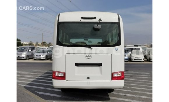 Sayi Imported Toyota Coaster White Mota in Import - Dubai a Ashanti Sayi Imported Toyota Coaster White Mota in Import - Dubai a Ashanti