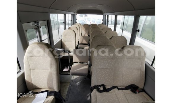 Sayi Imported Toyota Coaster White Mota in Import - Dubai a Ashanti Sayi Imported Toyota Coaster White Mota in Import - Dubai a Ashanti