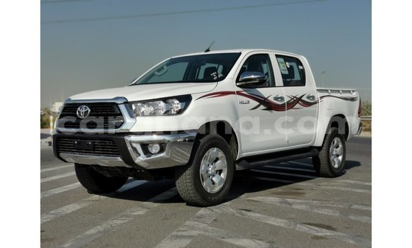 Buy Import Toyota Hilux White Car in Import - Dubai in Ashanti Buy Import Toyota Hilux White Car in Import - Dubai in Ashanti