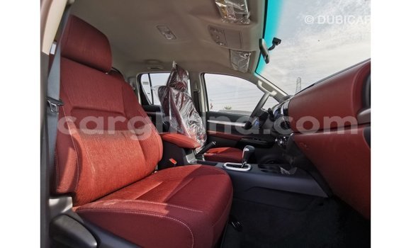Sayi Imported Toyota Hilux White Mota in Import - Dubai a Ashanti Sayi Imported Toyota Hilux White Mota in Import - Dubai a Ashanti