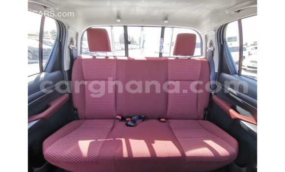 Buy Import Toyota Hilux White Car in Import - Dubai in Ashanti Buy Import Toyota Hilux White Car in Import - Dubai in Ashanti