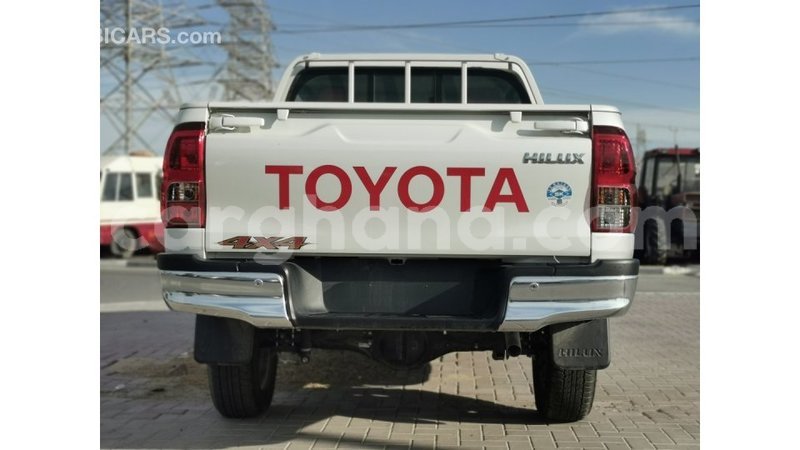 Big with watermark toyota hilux ashanti import dubai 17430