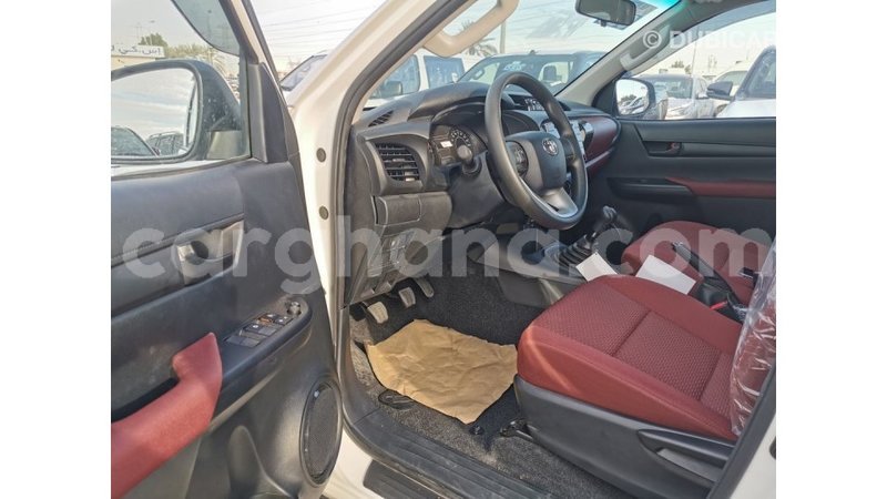 Big with watermark toyota hilux ashanti import dubai 17430