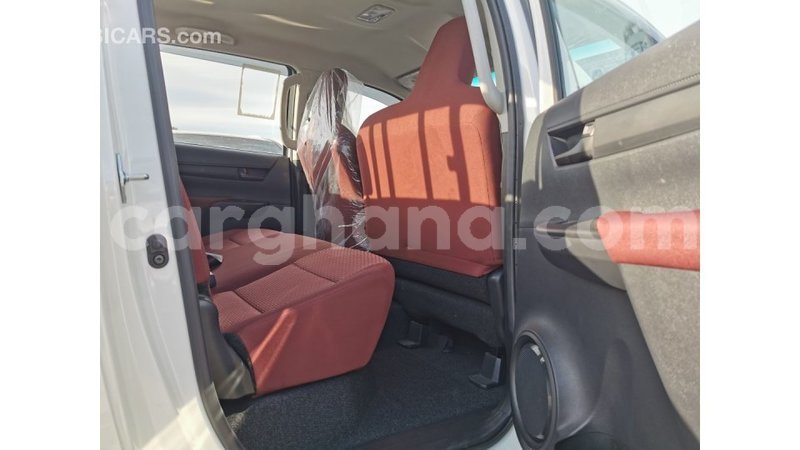 Big with watermark toyota hilux ashanti import dubai 17430