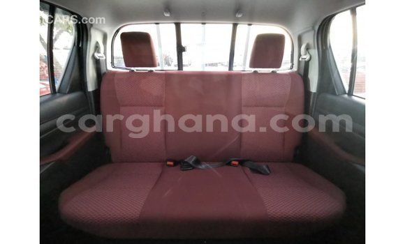 Ra Imported Toyota Hilux funfun Ọkọ̀ in Import - Dubai ni Ashanti Ra Imported Toyota Hilux funfun Ọkọ̀ in Import - Dubai ni Ashanti