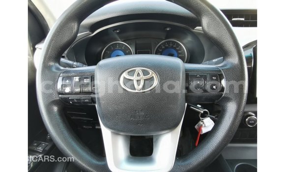 Buy Import Toyota Hilux White Car in Import - Dubai in Ashanti Buy Import Toyota Hilux White Car in Import - Dubai in Ashanti