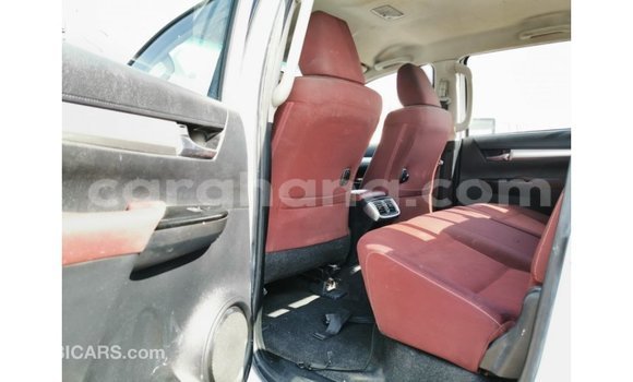 Buy Import Toyota Hilux White Car in Import - Dubai in Ashanti Buy Import Toyota Hilux White Car in Import - Dubai in Ashanti