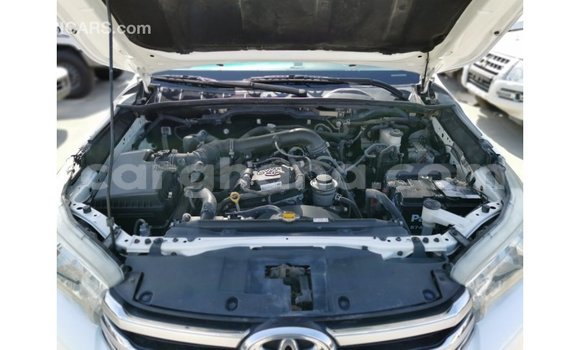Buy Import Toyota Hilux White Car in Import - Dubai in Ashanti Buy Import Toyota Hilux White Car in Import - Dubai in Ashanti