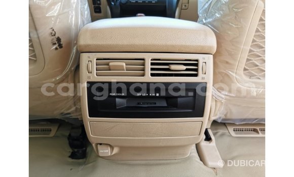 Buy Import Toyota Land Cruiser White Car in Import - Dubai in Ashanti Buy Import Toyota Land Cruiser White Car in Import - Dubai in Ashanti