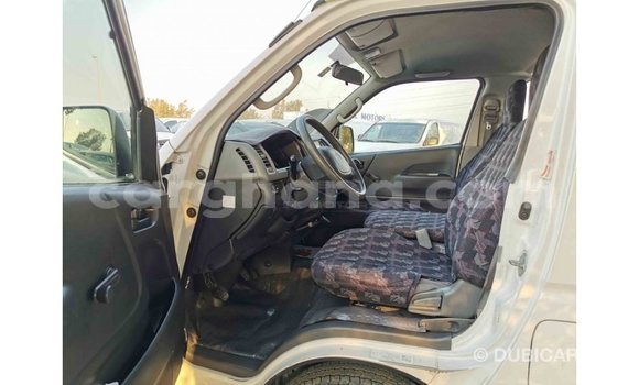 Sayi Imported Toyota Hiace White Mota in Import - Dubai a Ashanti Sayi Imported Toyota Hiace White Mota in Import - Dubai a Ashanti