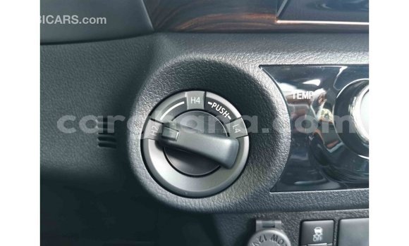 Ra Imported Toyota Hilux Brown Ọkọ̀ in Import - Dubai ni Ashanti Ra Imported Toyota Hilux Brown Ọkọ̀ in Import - Dubai ni Ashanti