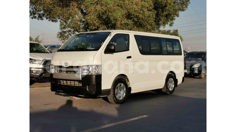 Big with watermark toyota hiace ashanti import dubai 17462