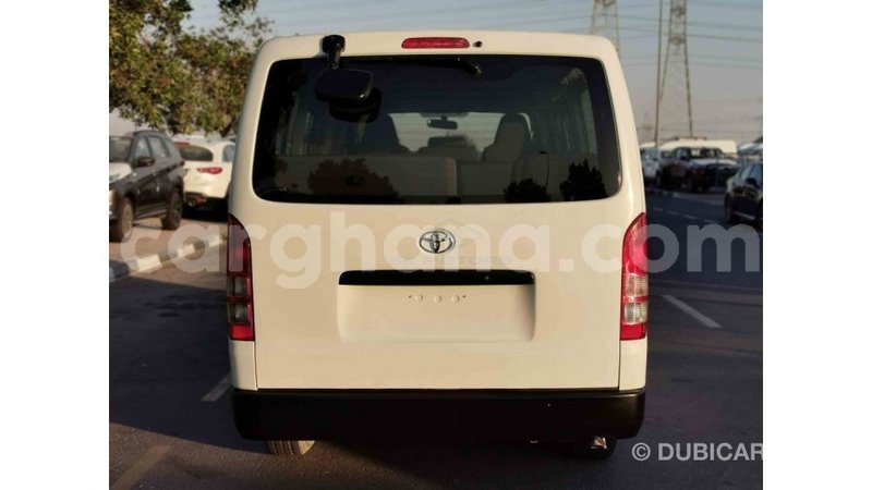 Big with watermark toyota hiace ashanti import dubai 17462