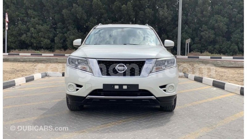 Big with watermark nissan pathfinder ashanti import dubai 17489