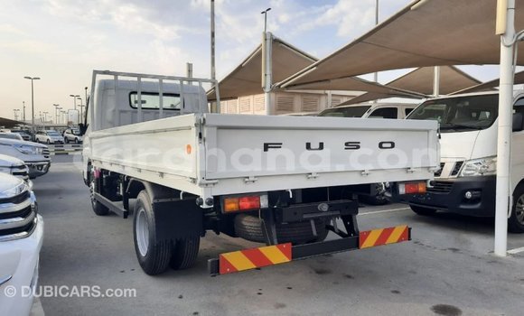 Sayi Imported Mitsubishi Carisma White Mota in Import - Dubai a Ashanti Sayi Imported Mitsubishi Carisma White Mota in Import - Dubai a Ashanti