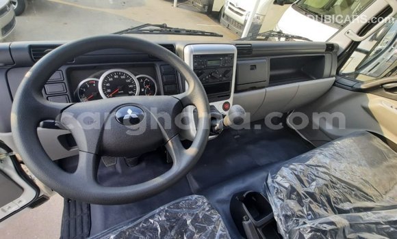 Sayi Imported Mitsubishi Carisma White Mota in Import - Dubai a Ashanti Sayi Imported Mitsubishi Carisma White Mota in Import - Dubai a Ashanti