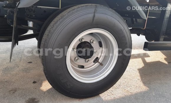 Sayi Imported Mitsubishi Carisma White Mota in Import - Dubai a Ashanti Sayi Imported Mitsubishi Carisma White Mota in Import - Dubai a Ashanti