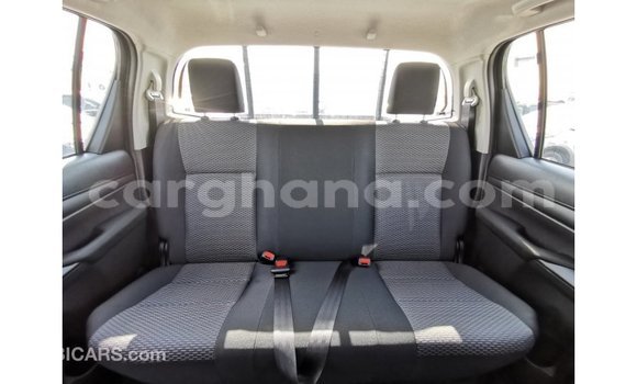 Ra Imported Toyota Hilux Black Ọkọ̀ in Import - Dubai ni Ashanti Ra Imported Toyota Hilux Black Ọkọ̀ in Import - Dubai ni Ashanti